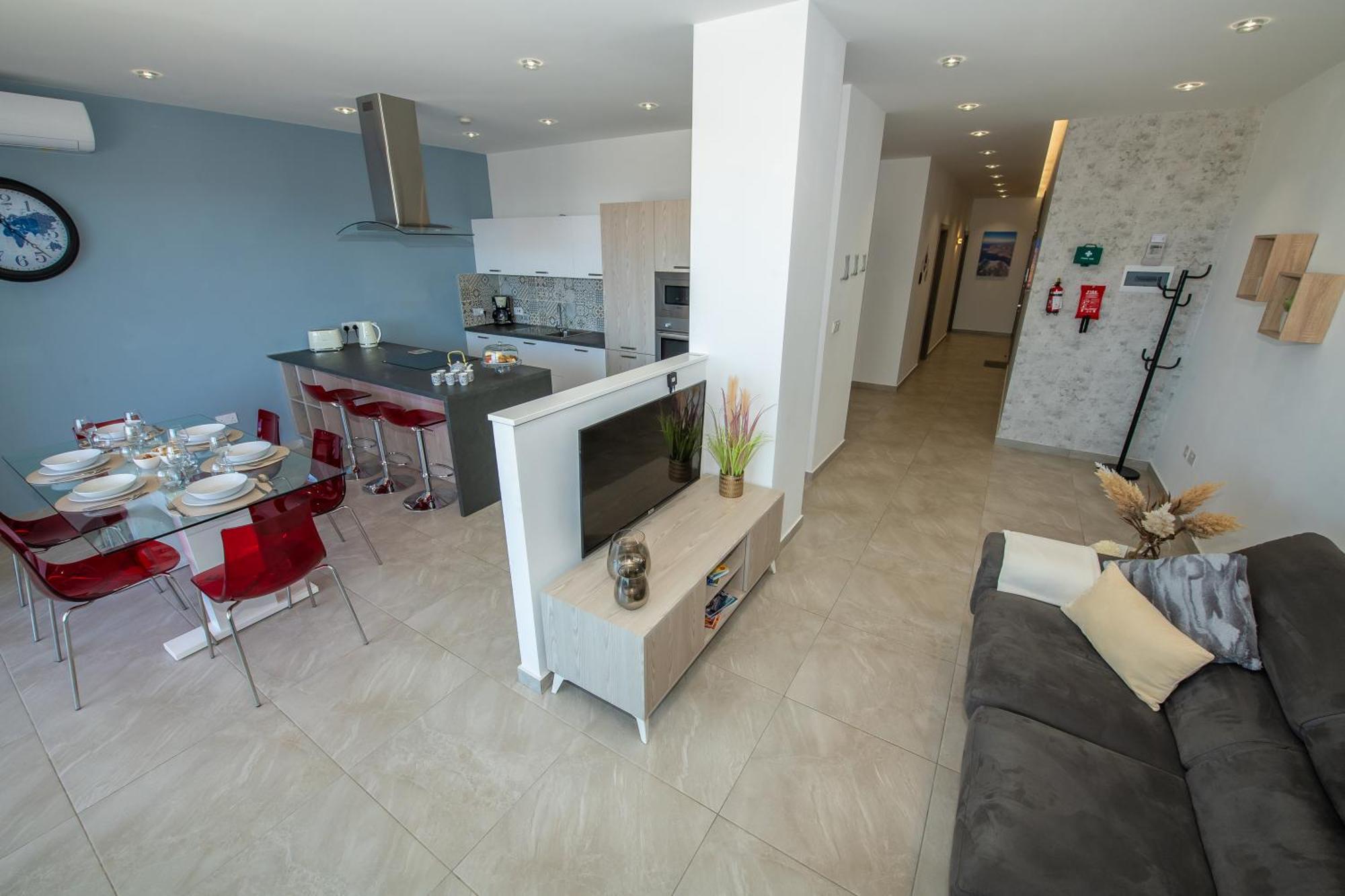 Clifftop Modern Apartment Mellieħa Buitenkant foto